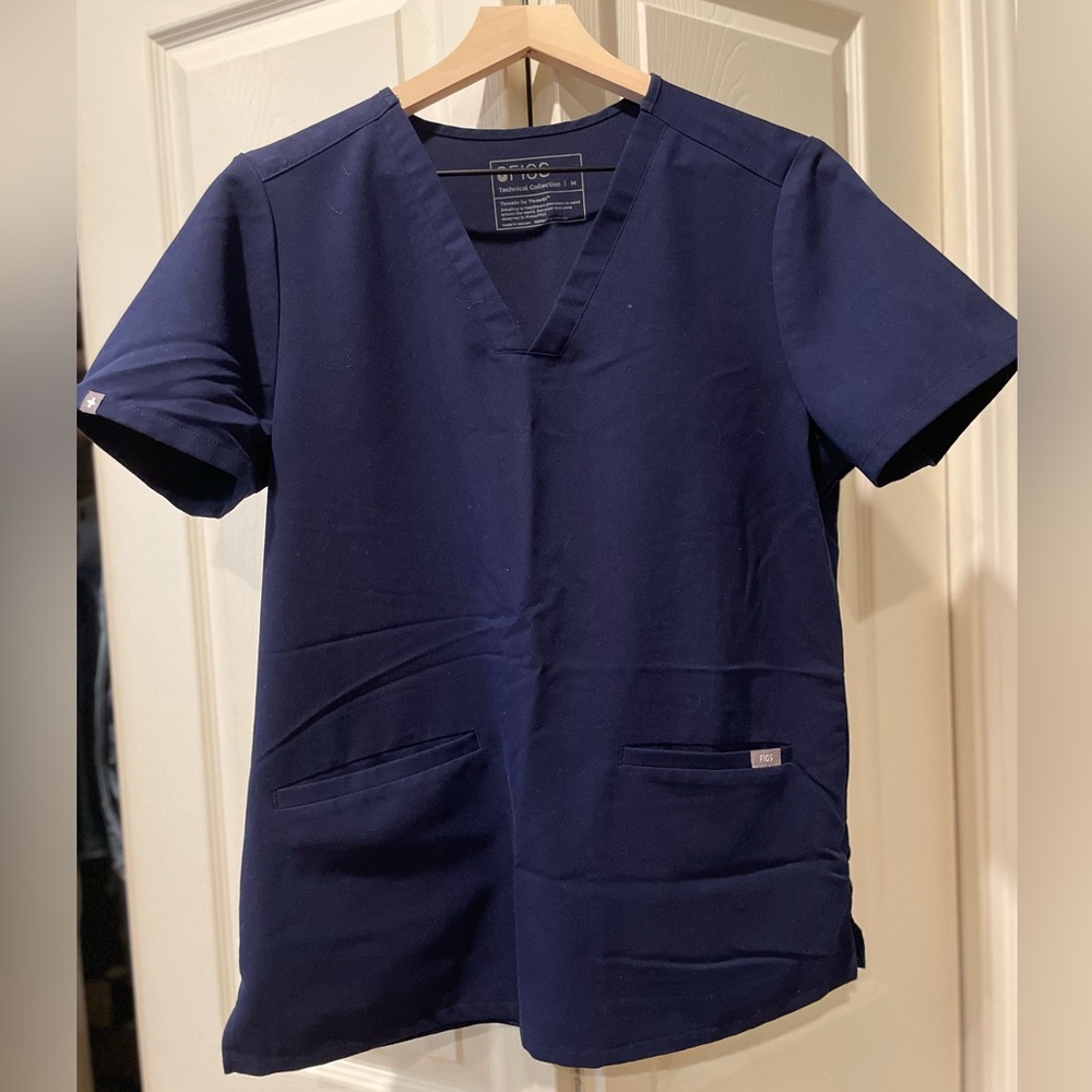 Figs Catarina scrub top